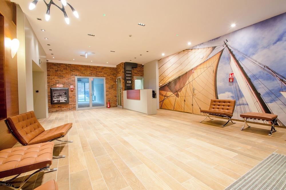 Waterlane Island Deluxe 4 by GrandApartm