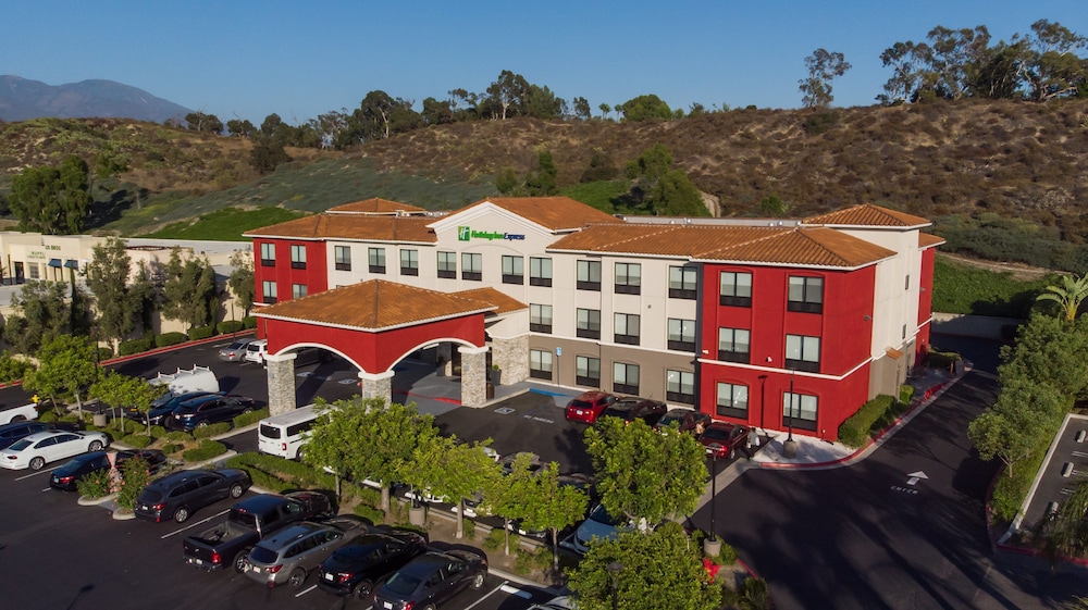Hotel Holiday Inn Express & Suites Lake Forest by IHG