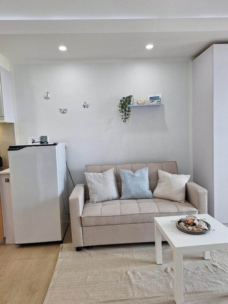 Luxury Coastal, Grand Canal View