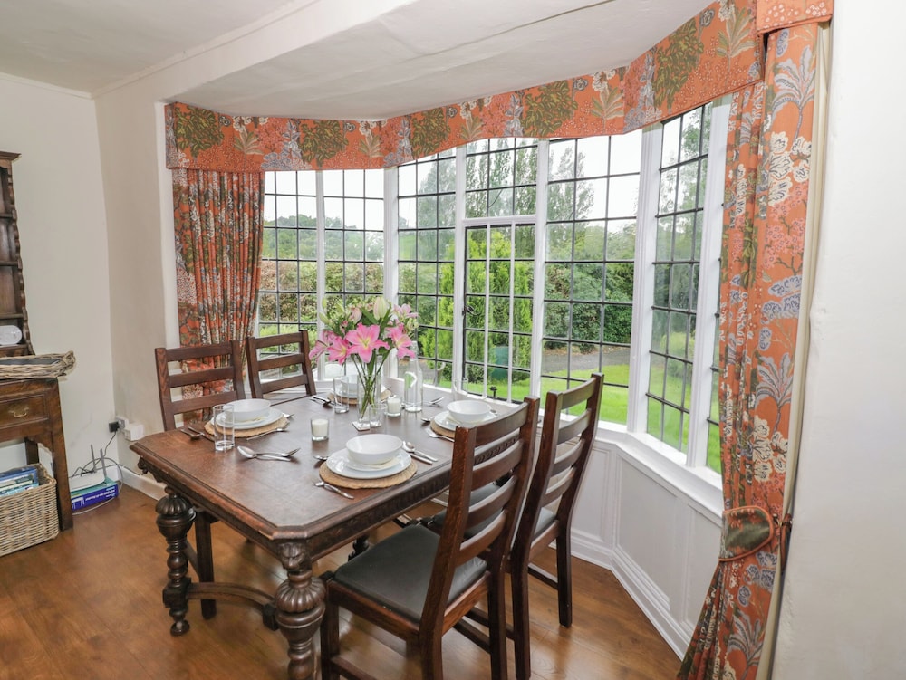 Grove Cottage