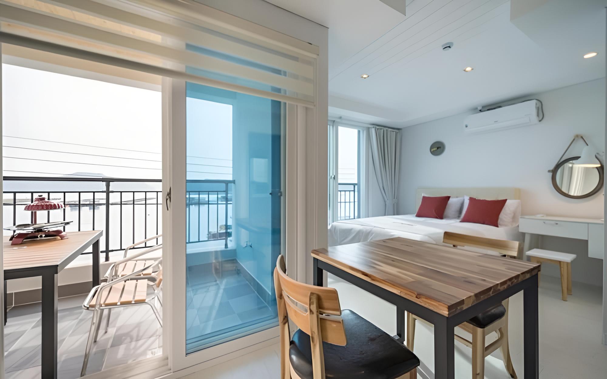 Tongyeong Casa Mare Gapyeong view 3