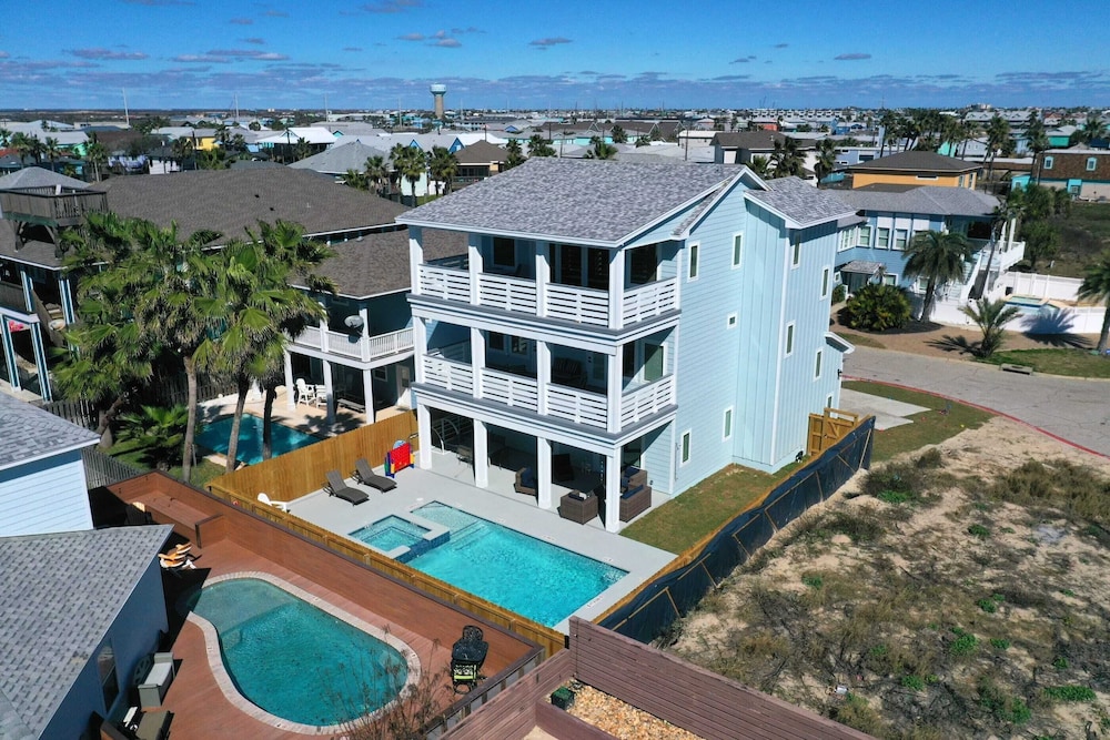 Private Pool+hot Tub, Near the Beach, Gulf Glimpse Marlin Cove by Avantstay