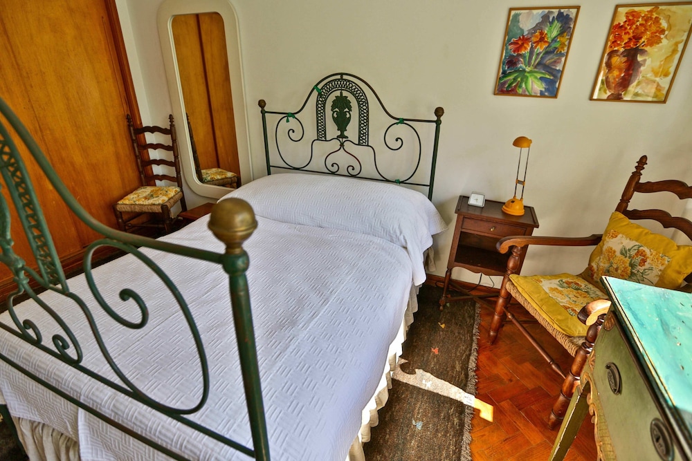 Quatro Anas Hostel