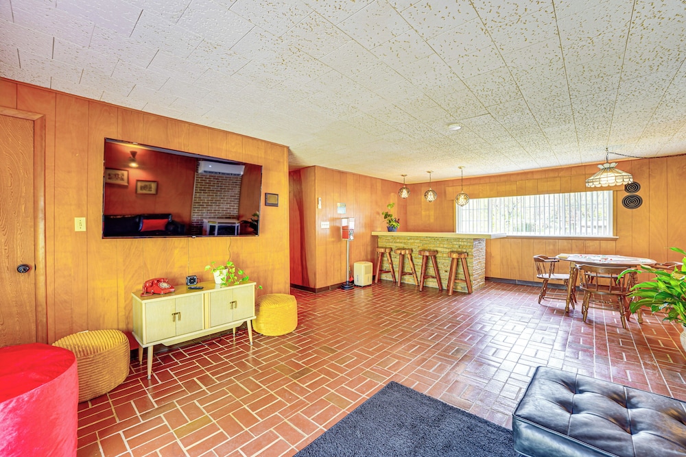 Mid-century 1950s Retreat w/ Carport in Monett!
