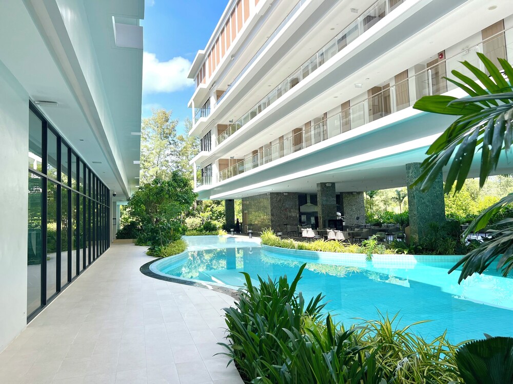 1BR 5Min Walk to BeachPool&Gym C243