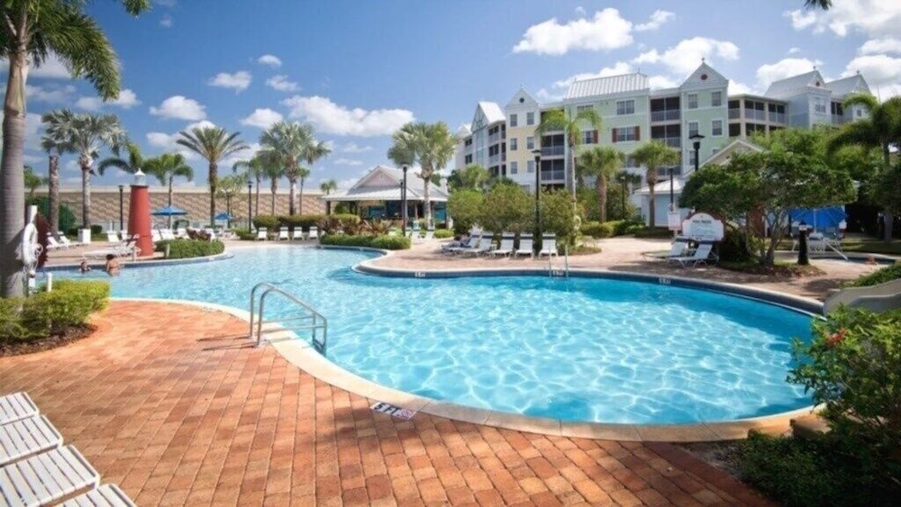 Two Bedroom Condo in Kissimmee near Disney 2 Condo