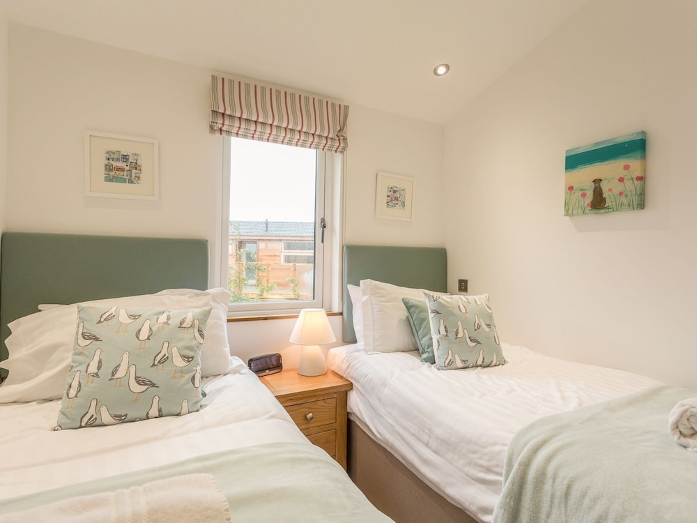 15 Faraway Fields view 3