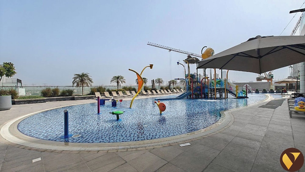 Vogue JVT Novotel Balcony Pool & Gym