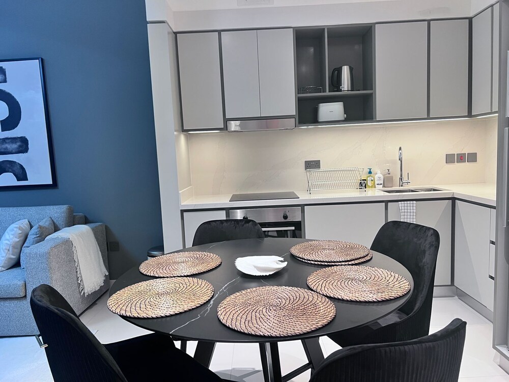 2 Bedroom Flat Beachfront Palm Jumeirah