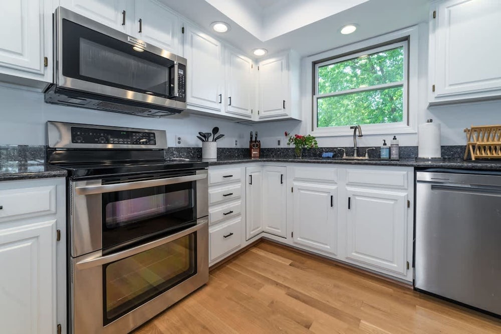 Shenandoah Retreat - Family Home