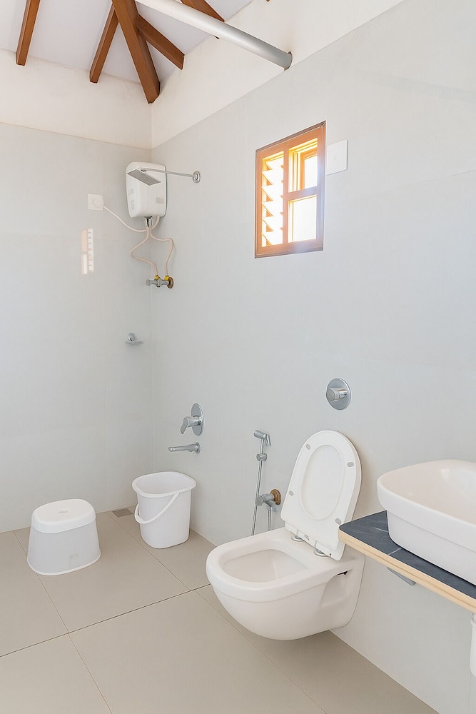 StayGuru The Heaven Resort