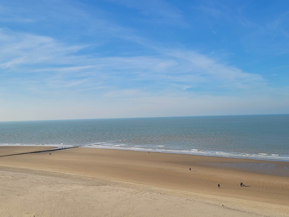Apartment With Terrace in Middelkerke