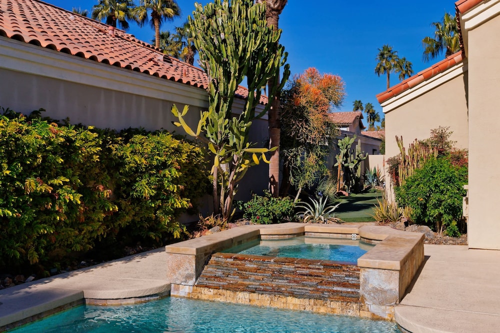 Casa Del Rio Luxe 3BR w Pool Spa Lake Views
