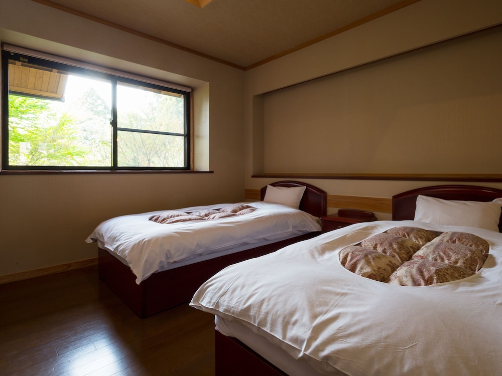 Yufuin Baien Garden Resort