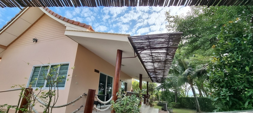 Chang Noi wheelchair accessible resort