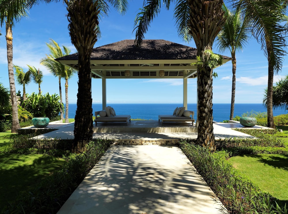 The Ungasan Clifftop Resort 18