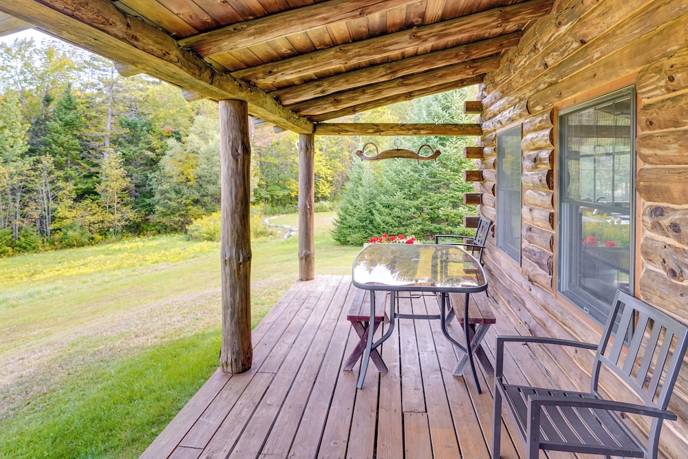 Cozy Log Cabin Near Mt Snow: Views, Modern Comfort