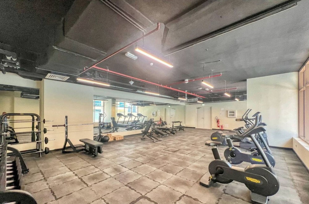 2BR Apt w Dubai Canal Views Near Burj Dubai Mall