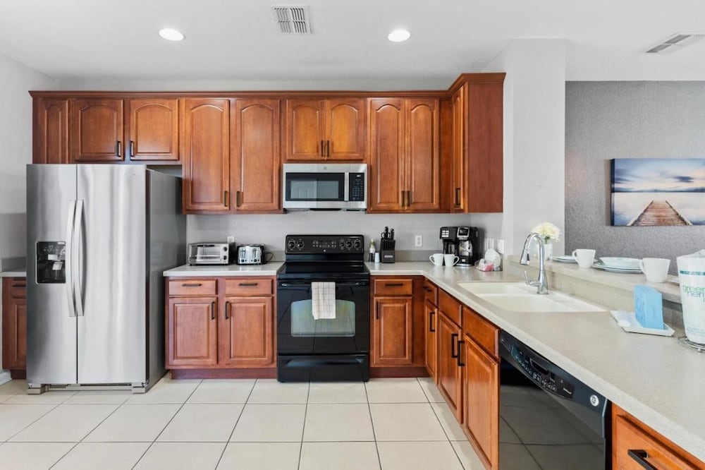 Vista Cay Swanky