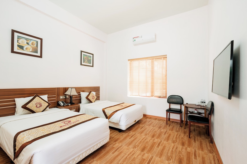 Phoenix Moc Chau Hotel
