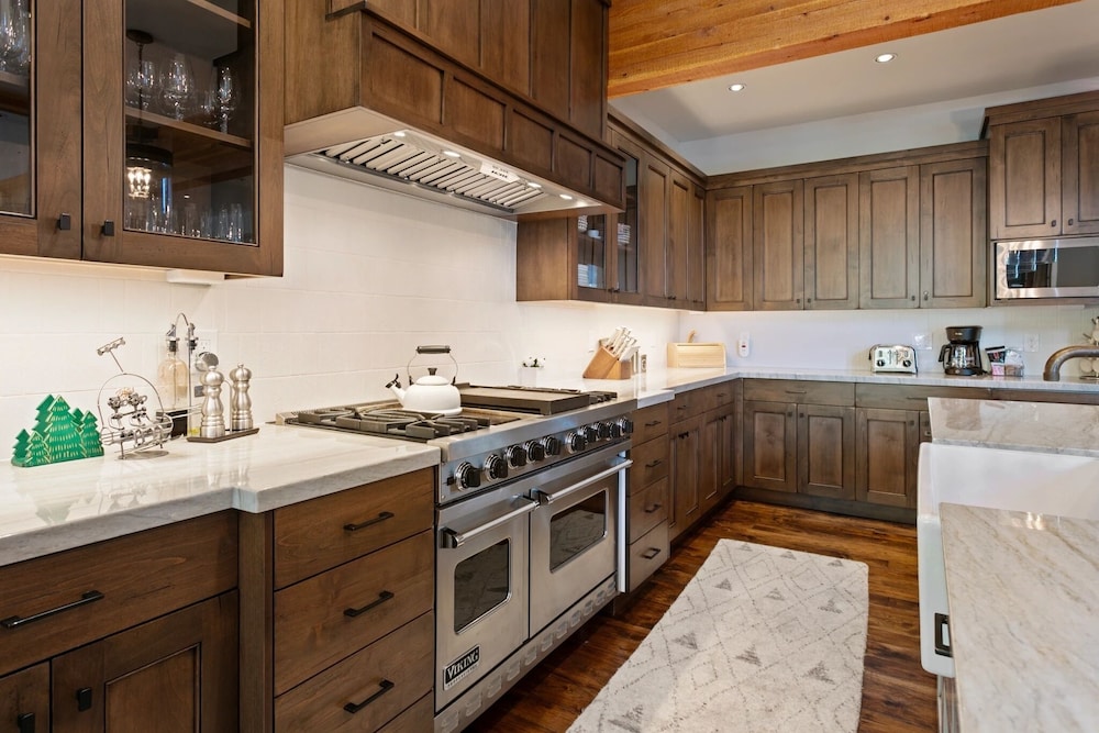 Stag Lodge at Deer Valley Resort - Four Bedroom Residence with Loft and Spa #29 4 Condo
