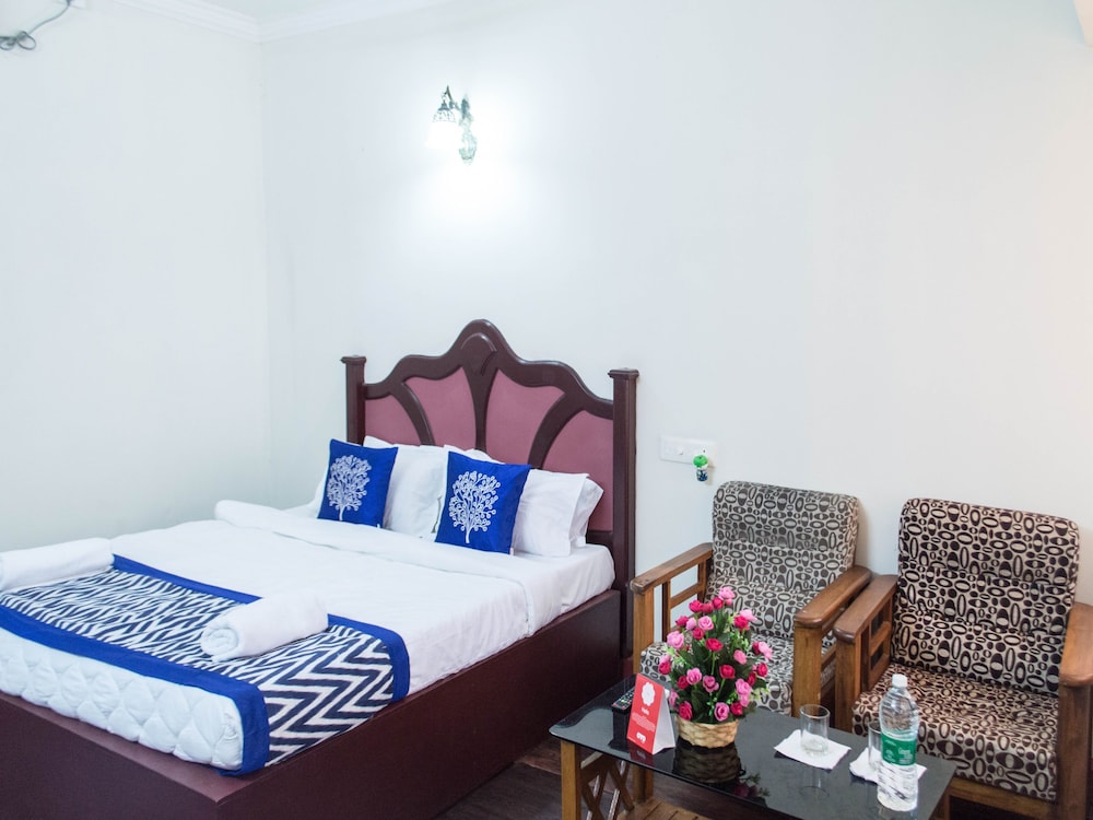 OYO 5237 Island Lake Resort