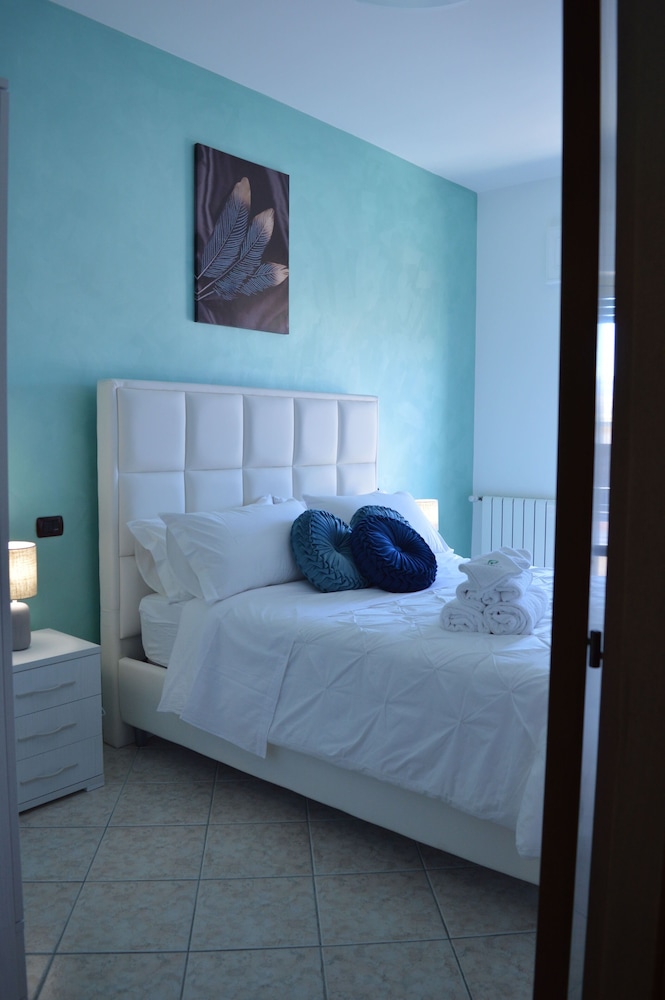 Emerella Guest House Siderno Beach