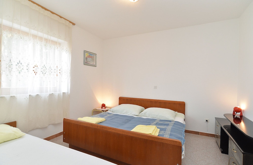 Apartment Josip 828