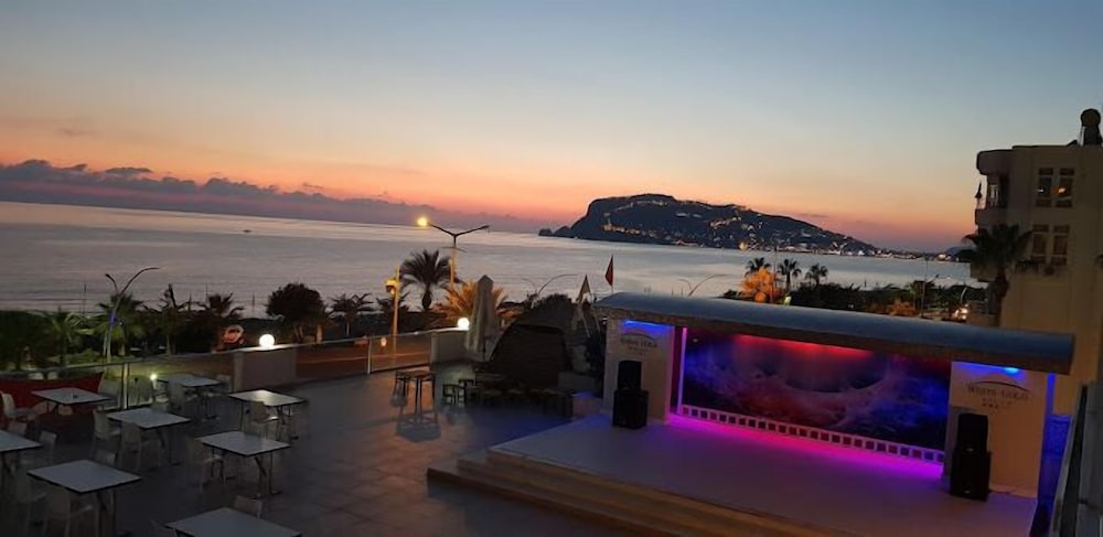 White Gold Hotel & Spa - Image 61