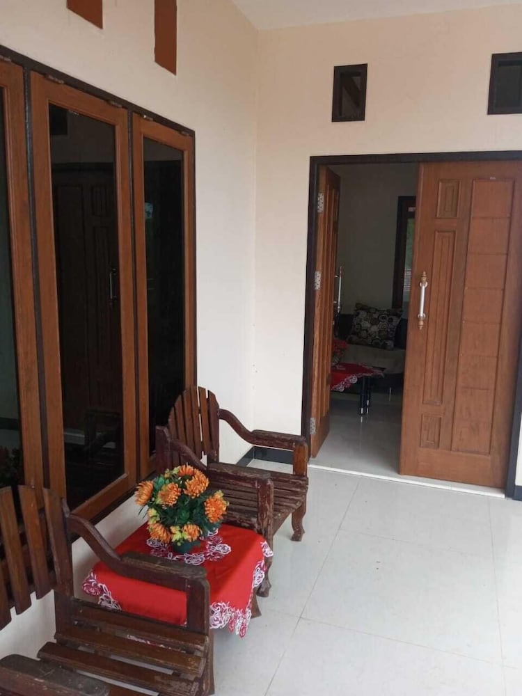 Gloria Guest House