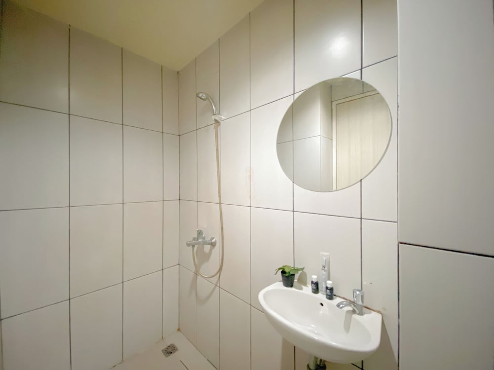 Modern Style Studio Apartment Grand Kamala Lagoon