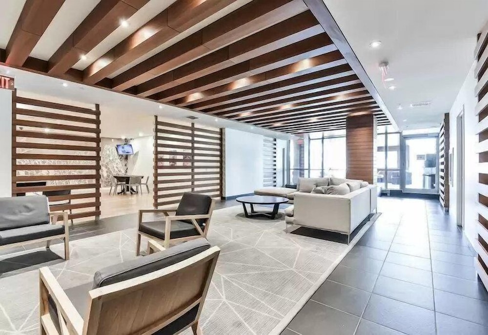 Gorgeous Luxury Condos near the CN Tower-0