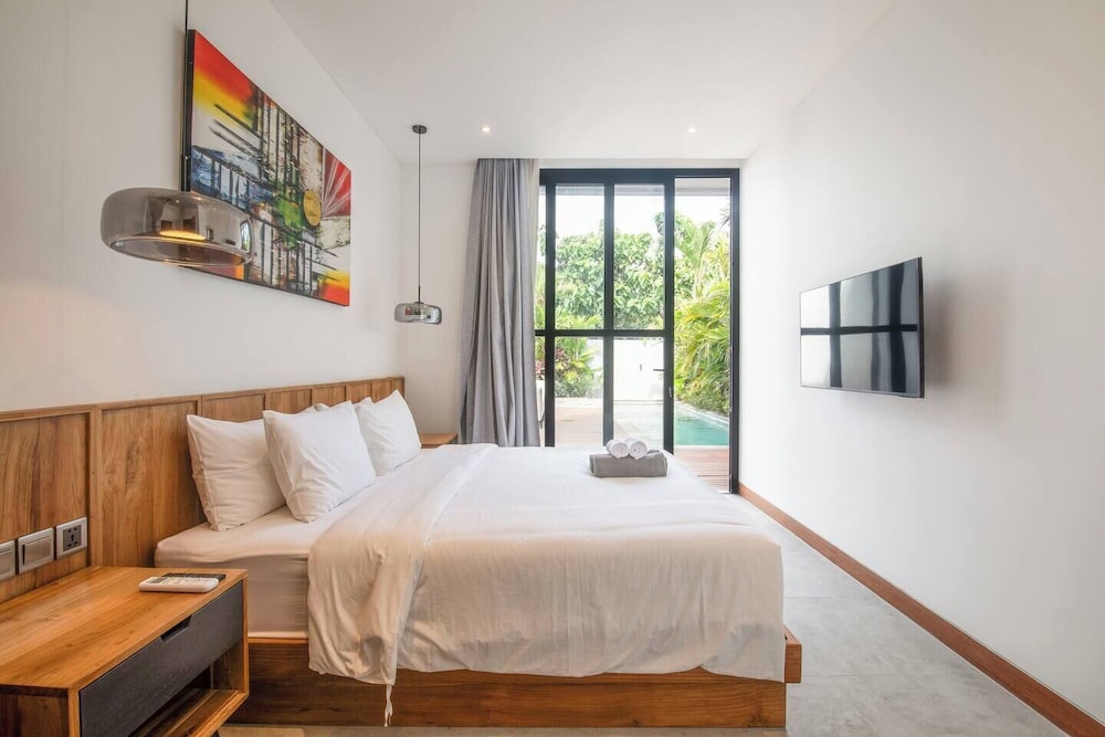 Elegant Villa Sinara 2BR With Sea View