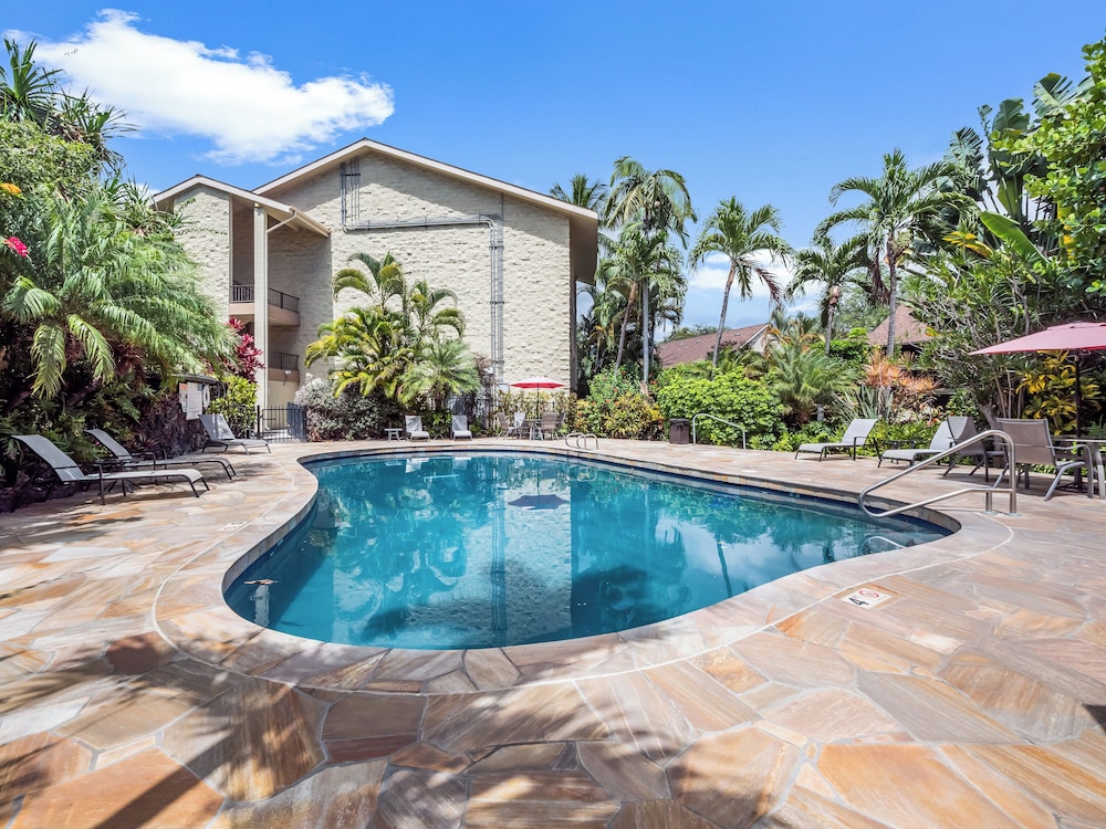 Kalanikai 118 Highly Walkable!