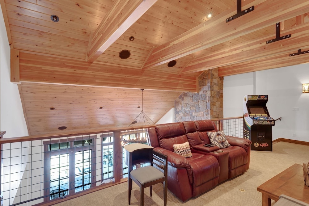 4br Cabin W/ Hot Tub Ultimate Truckee Escape 4 Bedroom Cabin