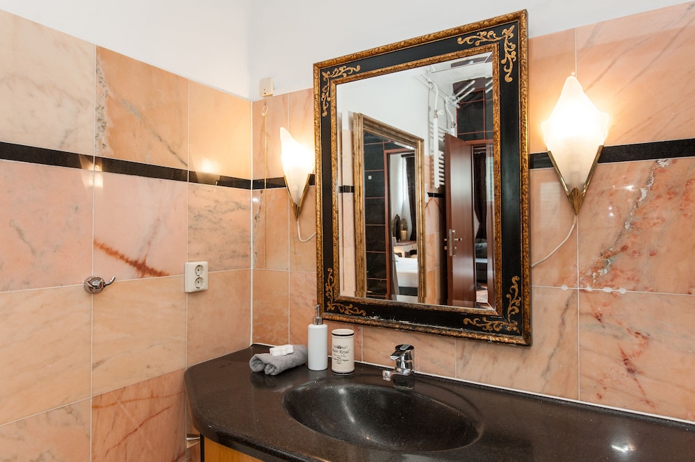 Crown Guesthouse Amsterdam