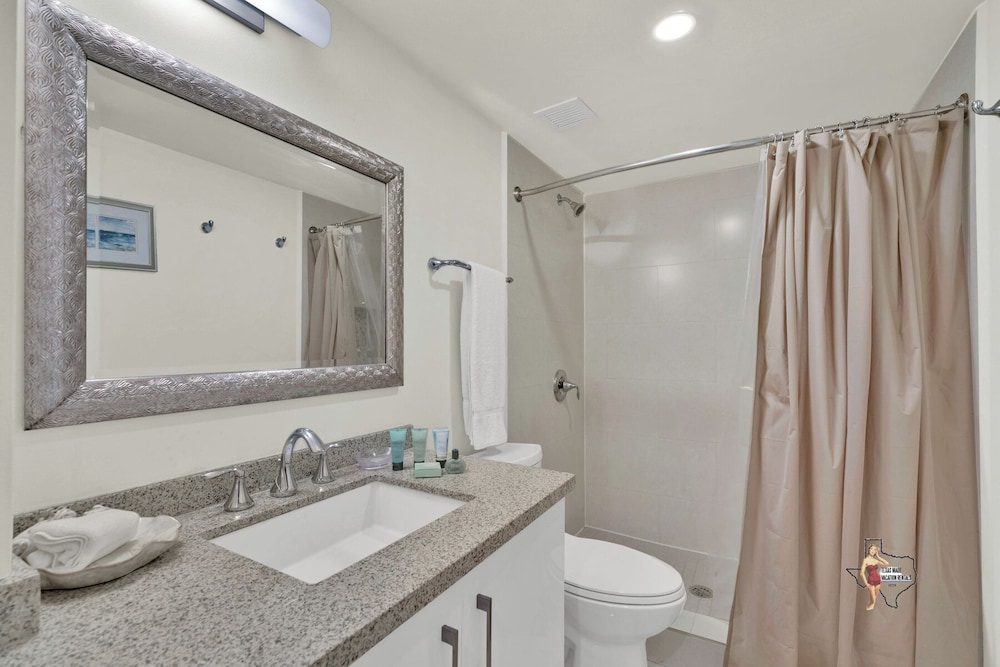 Bahia Mar-Solare Beachfront & Two Pools