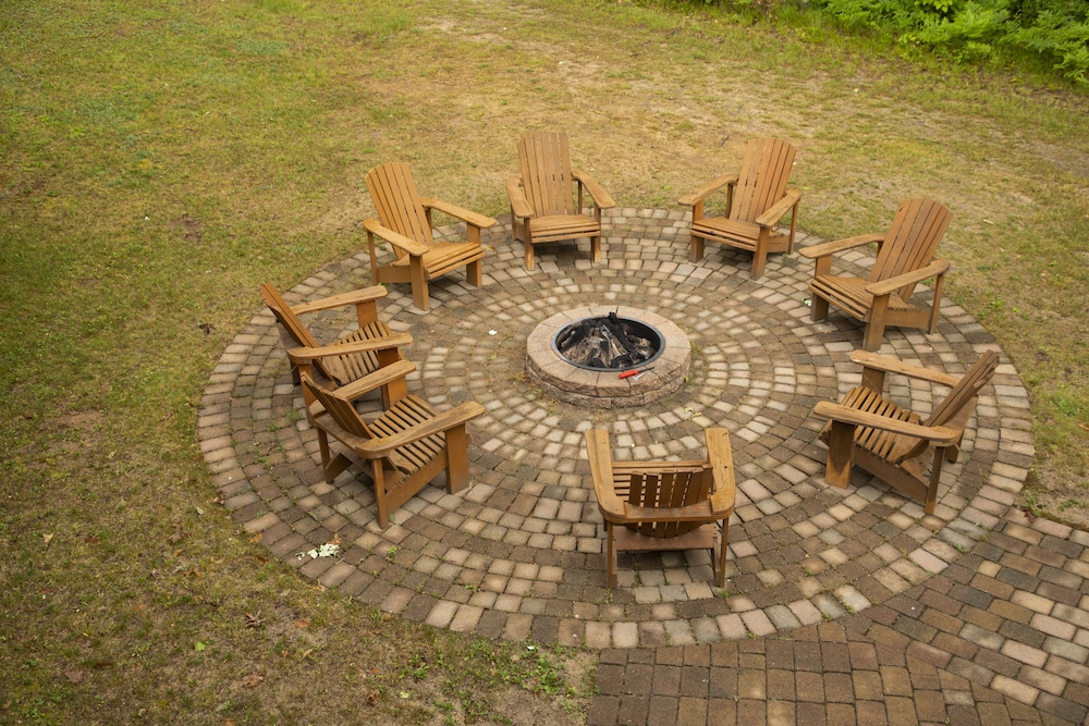 Rockwell Lake Lodge - Property Image 15