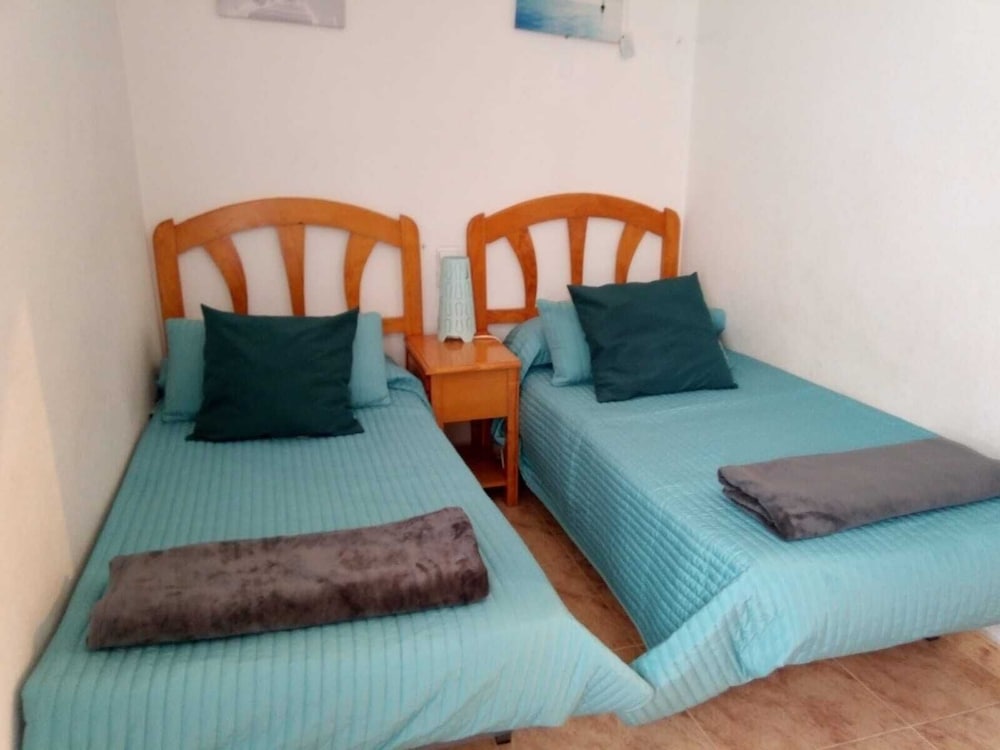 Wonderful top Floor Apartment Ideally Located Between sea and the City Center photo 5