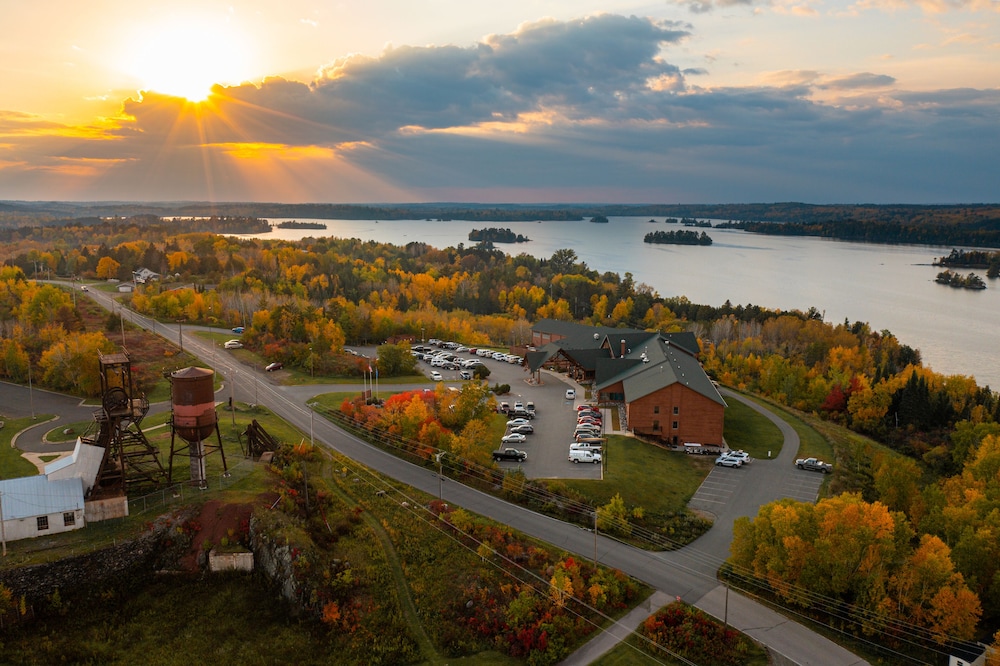 Grand Ely Lodge Resort & Conference Center
