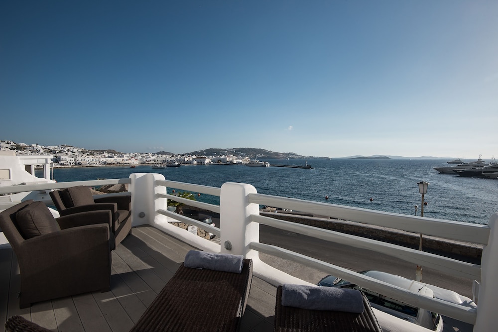 Riva Suites - Adults Only