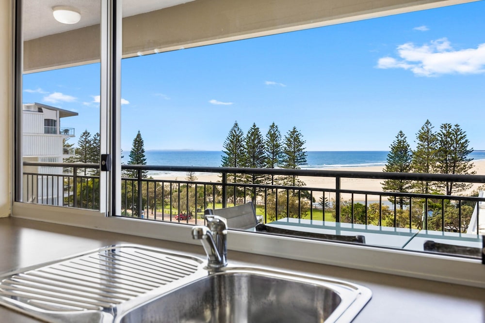 Oceanfront 3-bed Retreat With Pool-steps to Beach