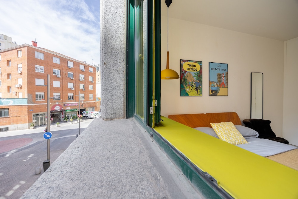 Mostenses in Madrid With 1 Bedrooms and 1 Bathrooms