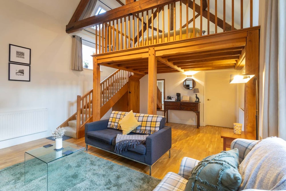 Host Stay The Coach House