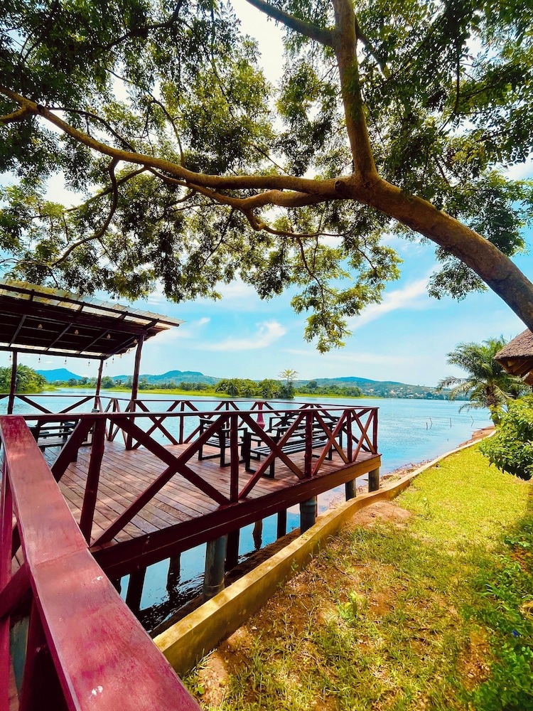Platinum Blue Island Resort