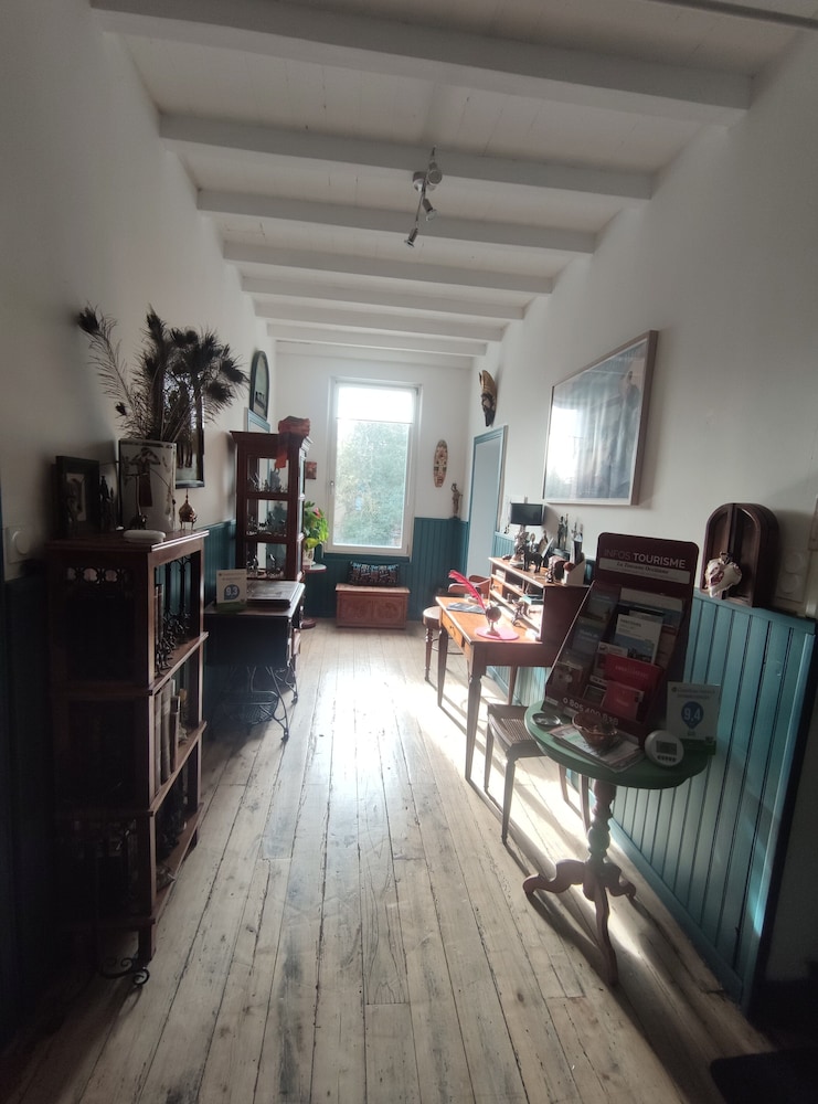 Photo 18