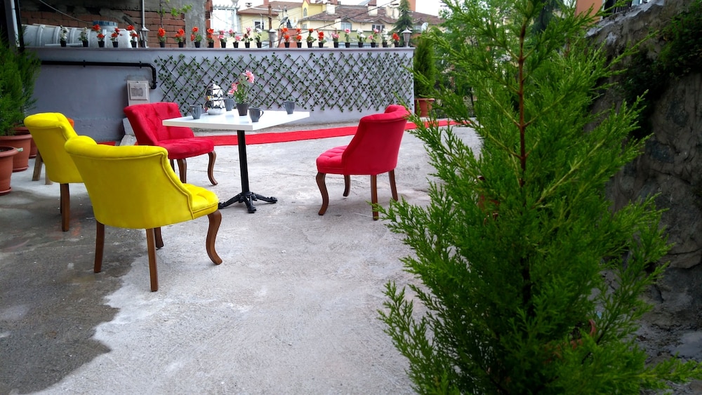 Talya Apartments