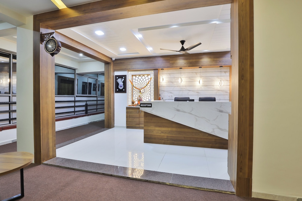 Hotel SR Radhey