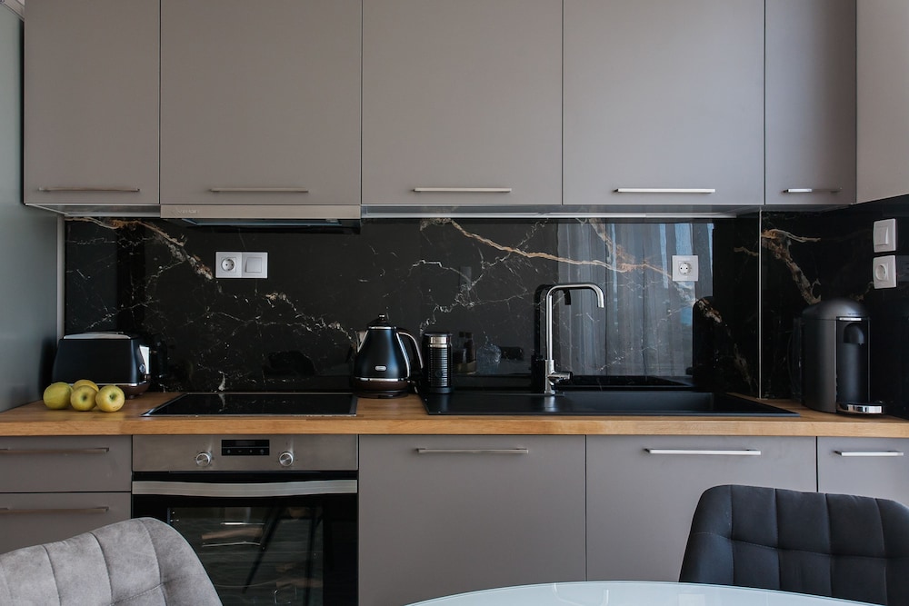 2 Level Beachfront Luxury Apt. by the Olon