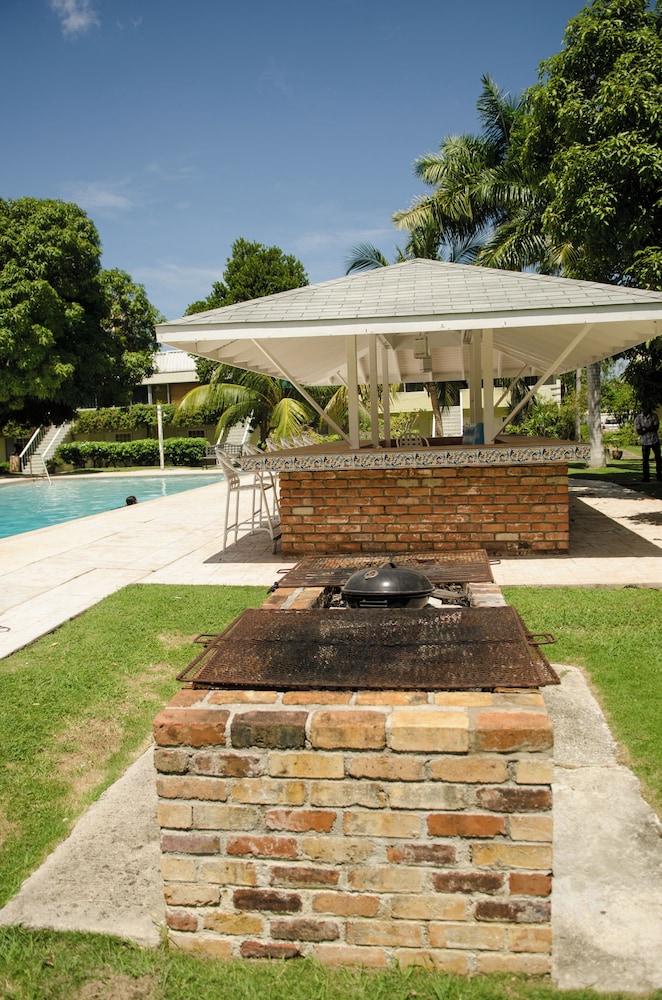 Seawind On the Bay - Apartments